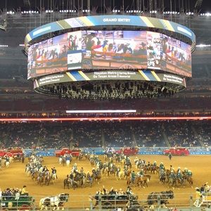 Meet your Posher, Aracely